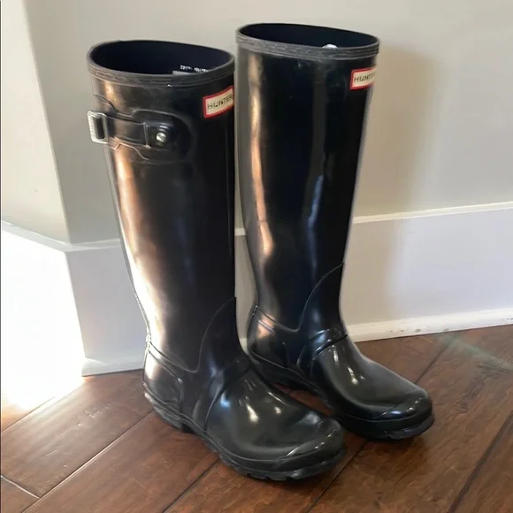 Hunter Tall Black Rain Boots - Picture 7 of 15